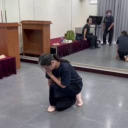 傅嘉郁 講師